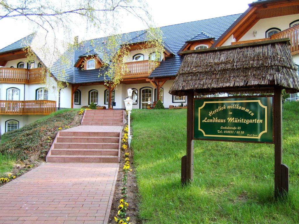 Landhaus Mueritzgarten Hotel Garni Robel Bagian luar foto