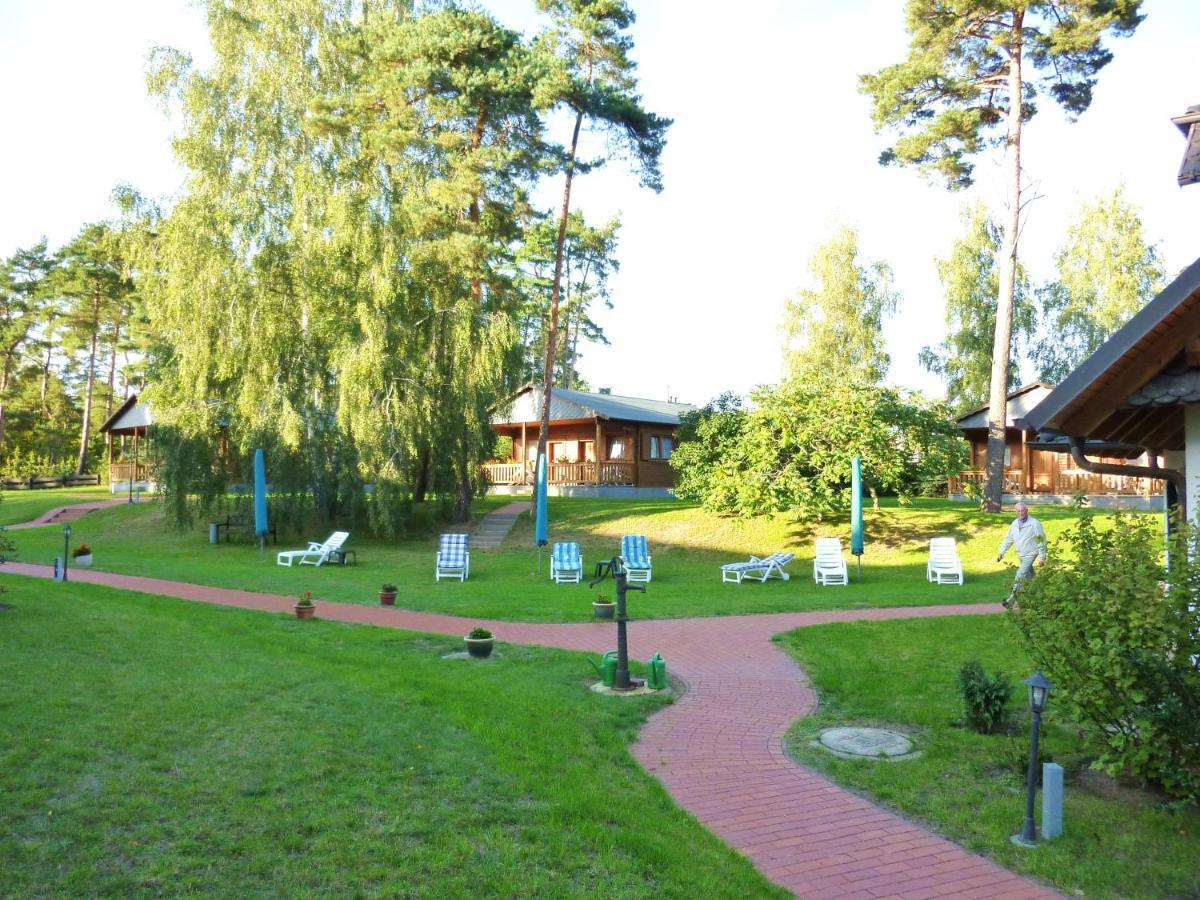 Landhaus Mueritzgarten Hotel Garni Robel Bagian luar foto